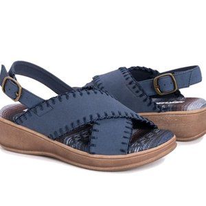 MUK LUKS City Highrise Sandals Women's Sandal Dusty Blue , NWT